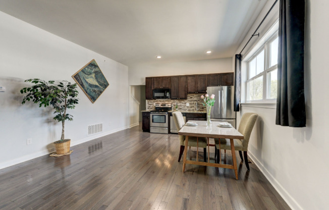 4417 MANAYUNK AVE