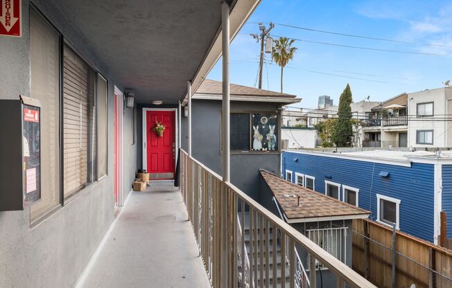 1056 E 6th, Long Beach