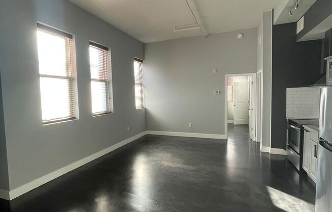 1 bed, 1 bath, 600 sqft, $1,200, Unit 103