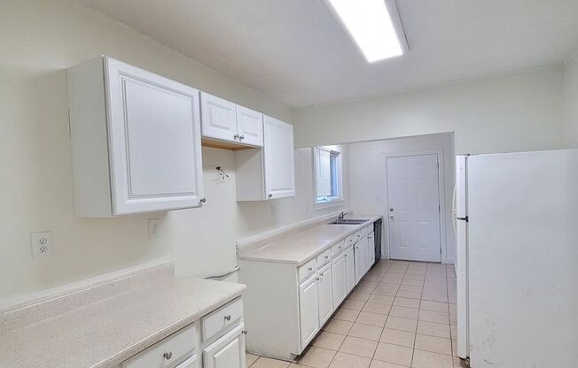 2 beds, 1.5 baths, $1,245