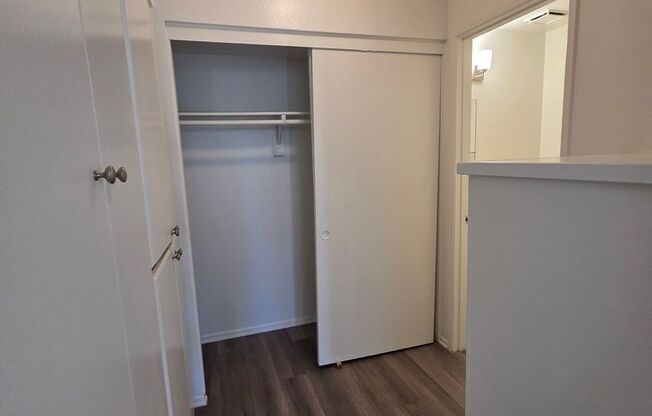Studio, 1 bath, 595 sqft, $1,860, Unit 432C