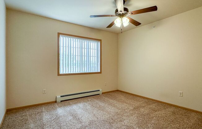 2 beds, 1 bath, 1,295 sqft, $1,440, Unit ML 515-11