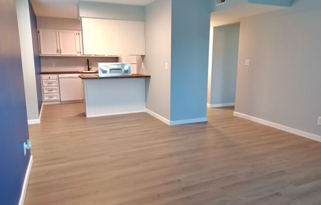 2 beds, 1 bath, 800 sqft, $995, Unit 1801 - 02 - PR