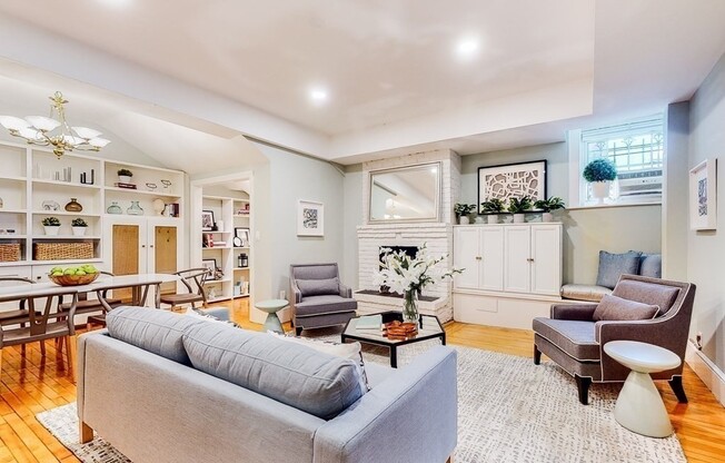 278 CLARENDON
