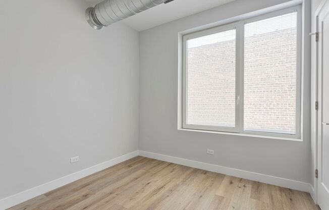 2 beds, 1 bath, 664 sqft, $2,300, Unit 210
