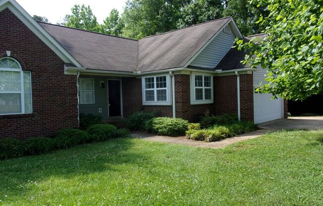 3 Bedroom 2 Bath Home on over 1 Acre in York with Clover Schools