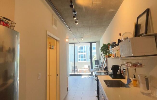 Studio, 1 bath, 382 sqft, $2,250, Unit 704