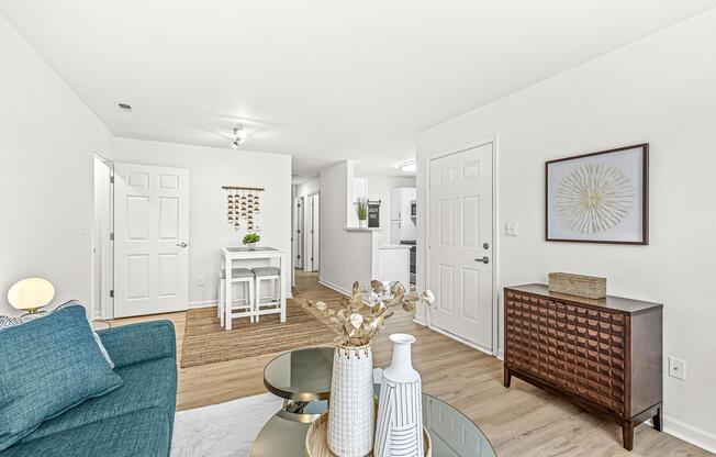 2 beds, 2 baths, 942 sqft, $1,349