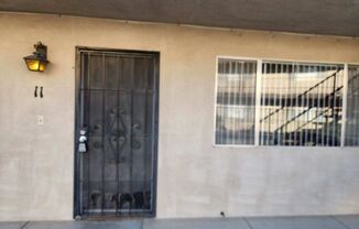 2 beds, 1 bath, $1,050