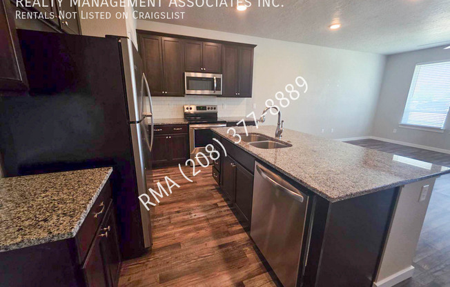 4735 W SANTA FE LN