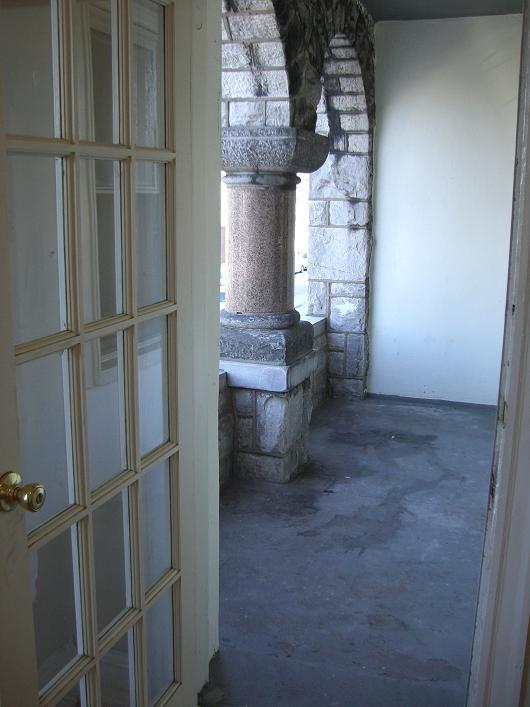 Stoneleigh Court Apartments