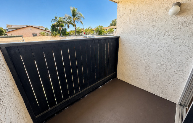 2 beds, 2 baths, 993 sqft, $2,485, Unit 13