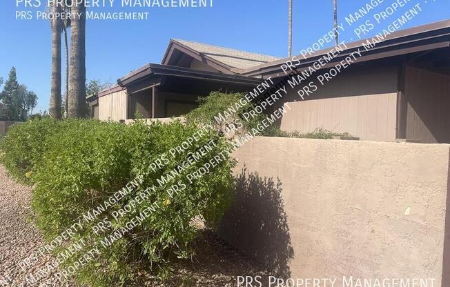 922 S ACAPULCO LN