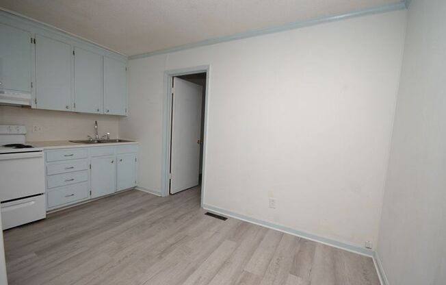 2803 Warrick Cir. Apt F1 Goldsboro, NC 27534