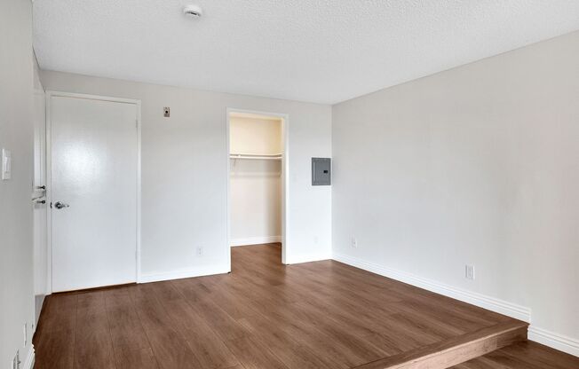 Studio, 1 bath, 500 sqft, $1,995, Unit Unit 304