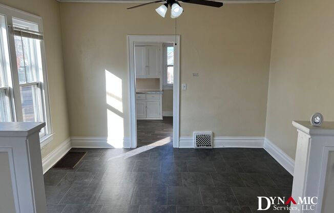 422 424 W 12 ST