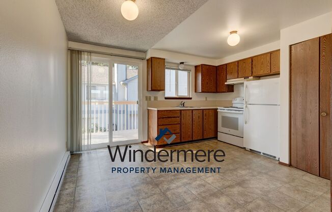 2 beds, 1 bath, $1,500, Unit 205