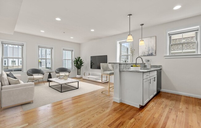 2 beds, 2 baths, 1,044 sqft, $4,100, Unit 1