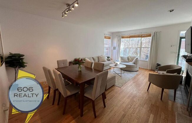 Beautiful, Single Family Townhome, Great Location!!