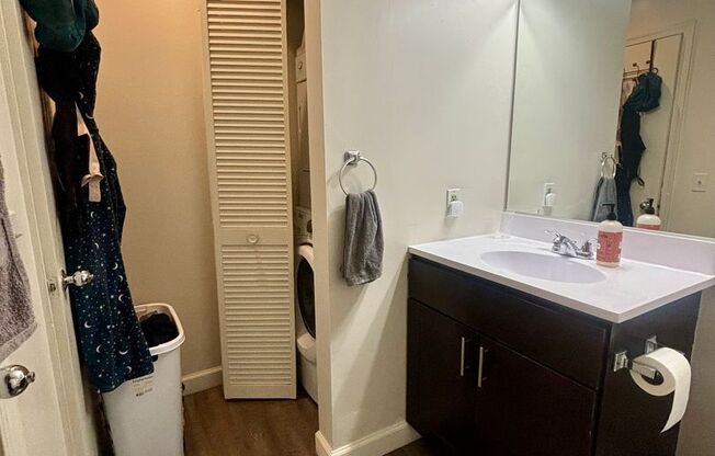 1 bed, 1 bath, 600 sqft, $1,674, Unit 223