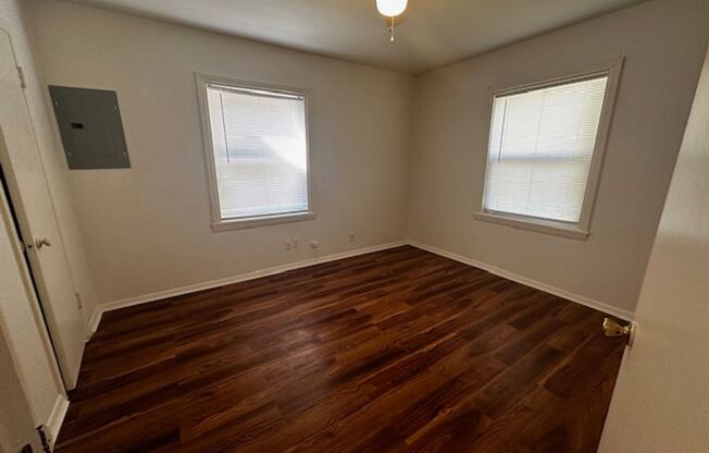 2 beds, 1 bath, $1,000