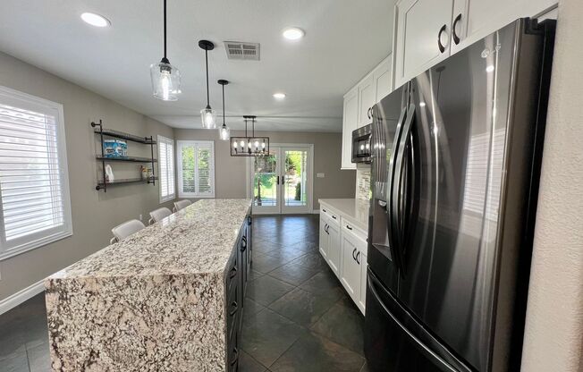 BEAUTIFUL 4BEDROOM 2.5BATH