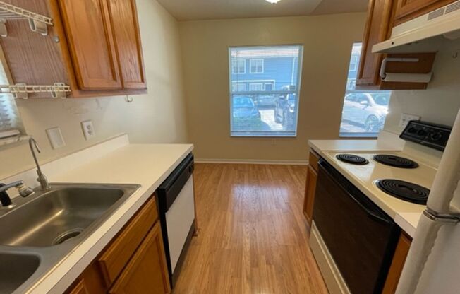 1 bed, 1 bath, $1,225