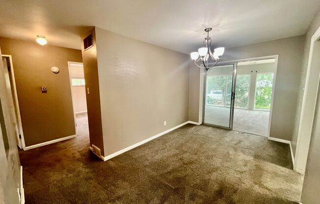 ** Move in Special** 3 bed 2 bath Ranch w/ finished basement in MarLee Neighborhood