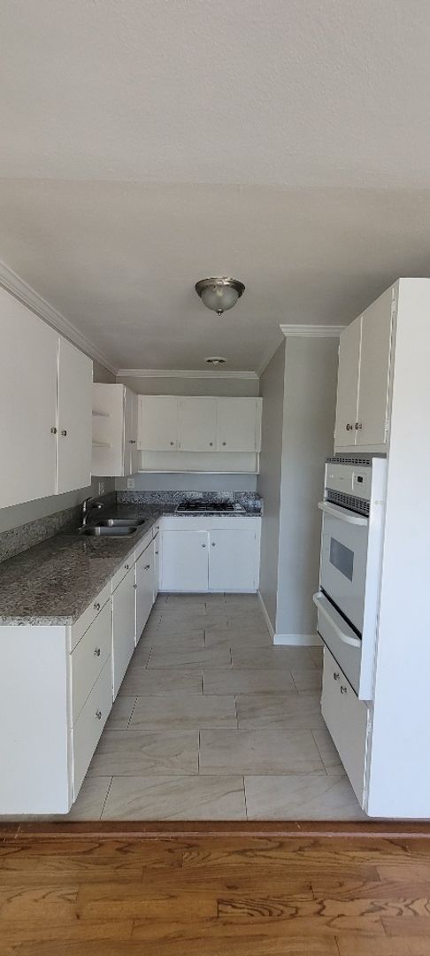 1 bed, 1 bath, 700 sqft, $2,025, Unit 03