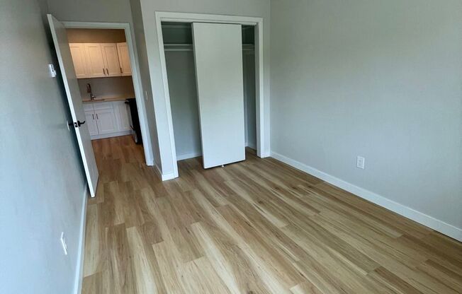 2 beds, 1 bath, 843 sqft, $1,650, Unit 5-5D