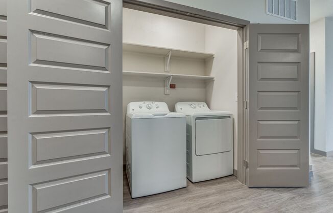 1 bed, 1 bath, 689 sqft, $1,335, Unit 1130