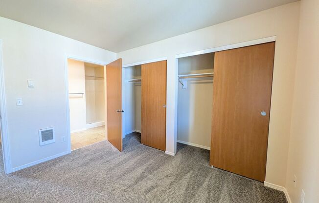 3 beds, 2 baths, 1,180 sqft, $1,529, Unit B303