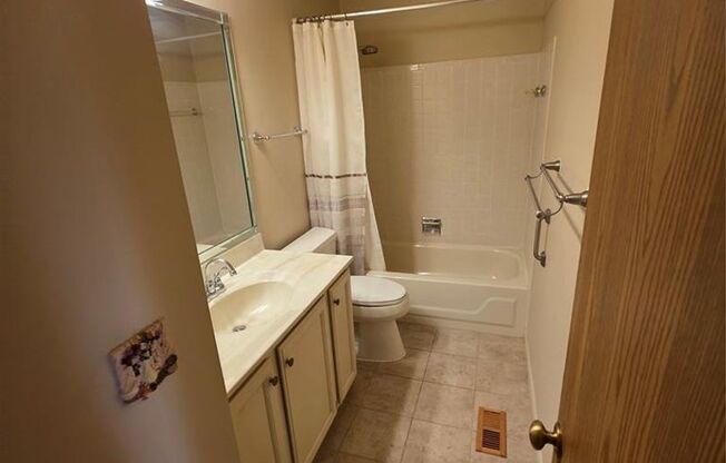 3 beds, 3 baths, 1,659 sqft, $2,900, Unit Rhine Court 3935