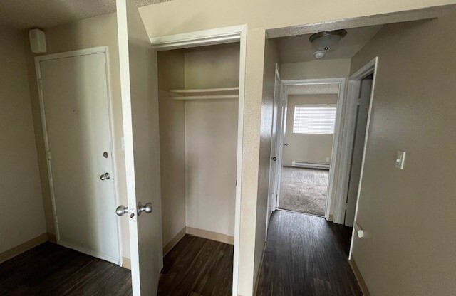 1 bed, 1 bath, 650 sqft, $1,237