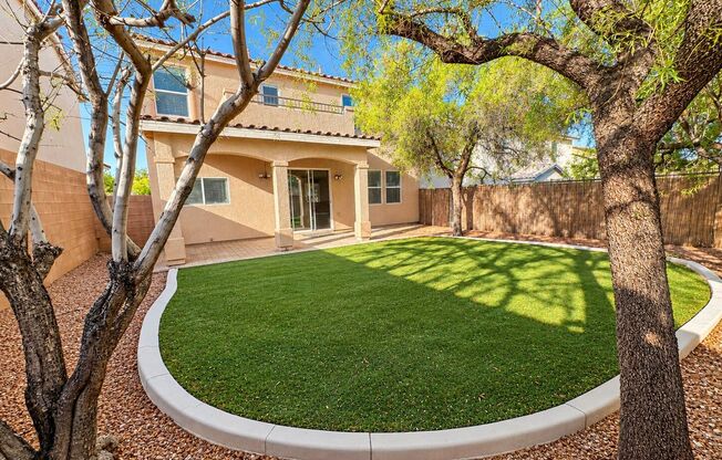 3 beds, 2.5 baths, $2,250