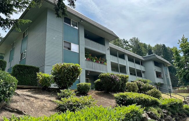 Welcome to Sun Vista Apartments