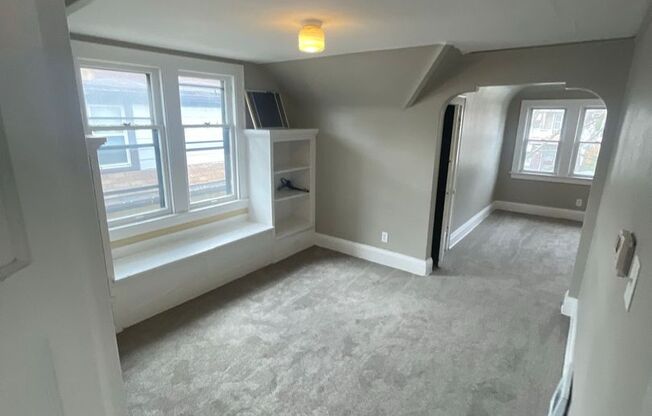 4042-4042A N. 12th St. (Duplex)