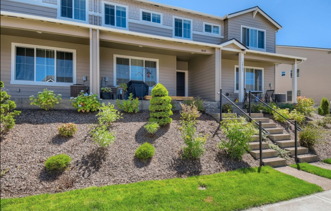 Bethany Beauty: Smart home w/gas range, 2 car garage, AC, W/D, Fireplace!