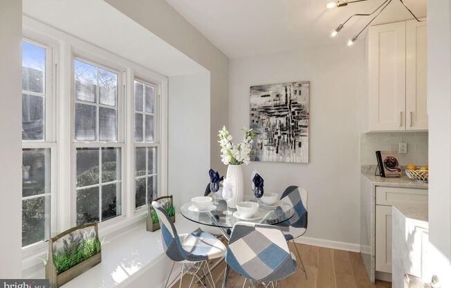 Gorgeous 2 Bedroom 2.5 Bath in Chevy Chase