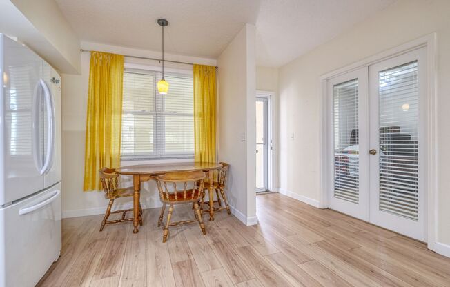 Updated 3 bedroom unit overlooking the East Bay Golf Course