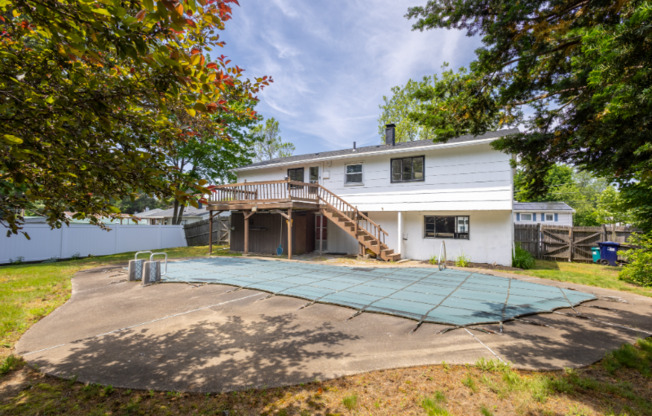 30 LEIGHTON RD