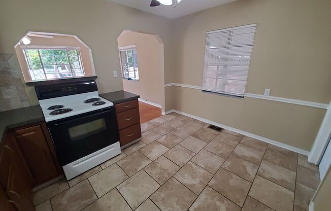 2 beds, 1 bath, $1,775