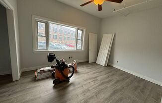 2 beds, 1 bath, $1,350, Unit 16 Park St. Unit B