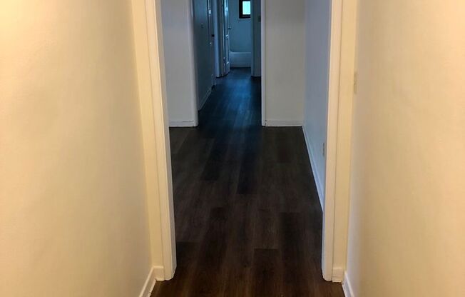 Bay Ridge Court (Cobblestone Court)