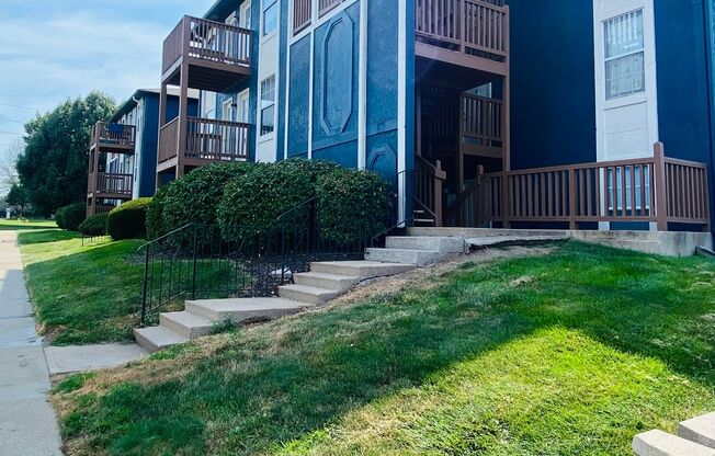 1 bed, 1 bath, 605 sqft, $1,095, Unit 52
