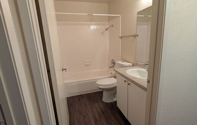 1 bed, 1 bath, 600 sqft, $1,525, Unit 058