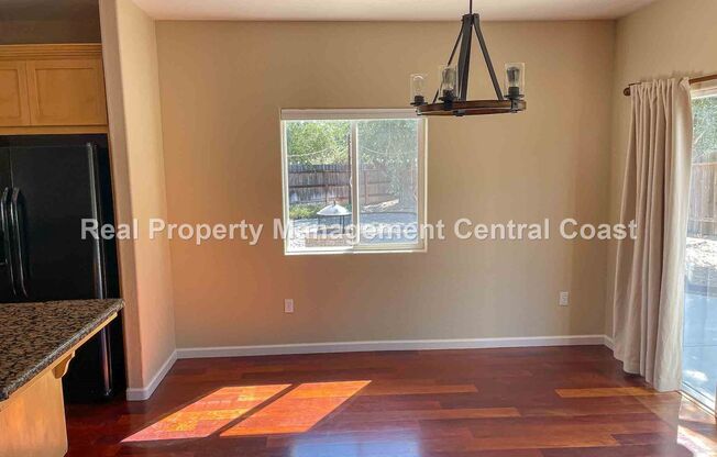 3 beds, 2 baths, $3,200