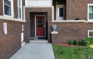 2 beds, 1 bath, $1,195, Unit # 102