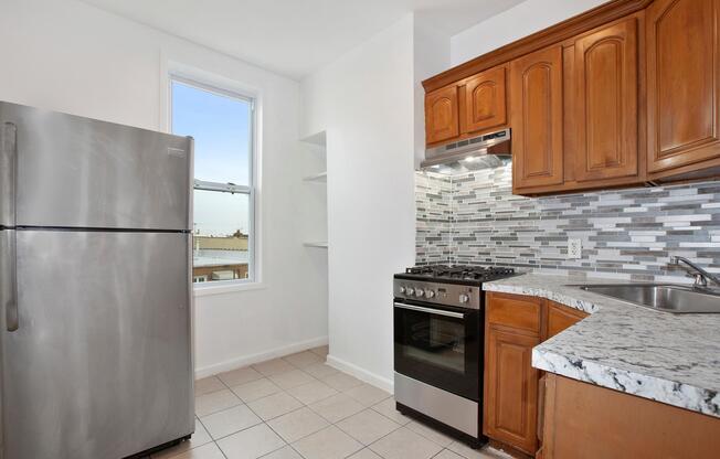 3 beds, 1 bath, $3,000, Unit 2