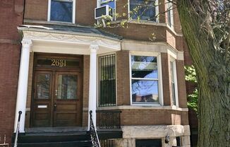 2631 N SHEFFIELD AVE